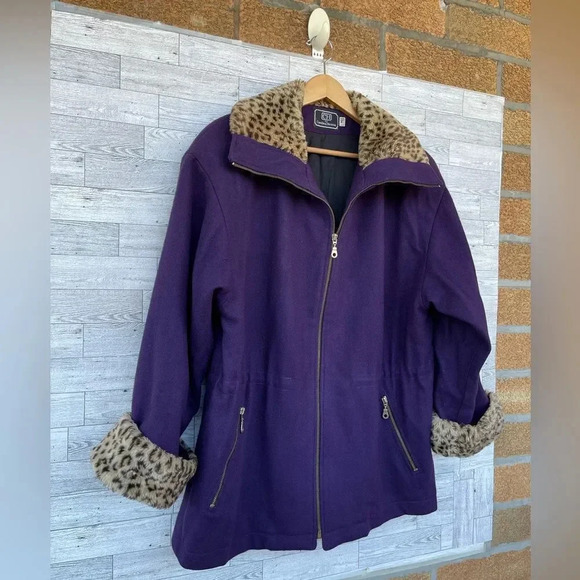 Carolina herrera wool purple Cheetah zip jacket Size medium - Picture 3 of 15